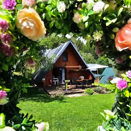 بيت للعطل Utulna Pri Richnavskych Jazerach شتيافنيسكيه بانيه